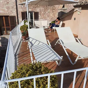 Portica10 2*, Assisi Italia